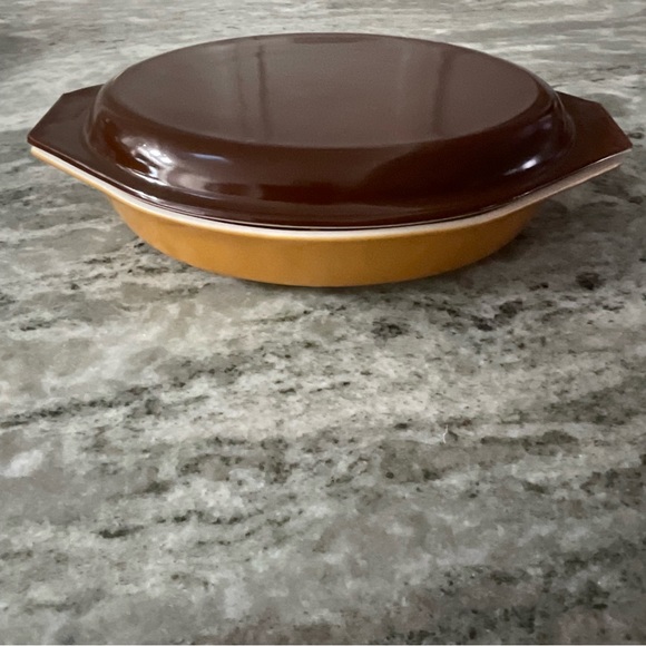 Vintage Old Orchard Pyrex divided casserole with lid 1 quart two tone brown - Picture 9 of 10